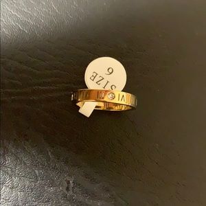 Roman numerical ring with diamonds